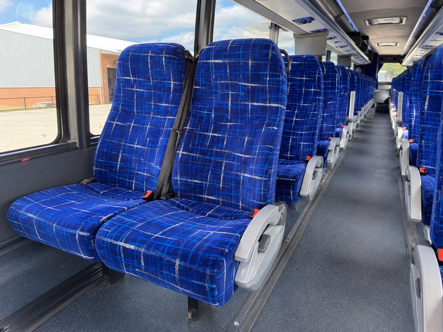atlanta falcons and mercedes benz stadium game day shuttle bus rentals