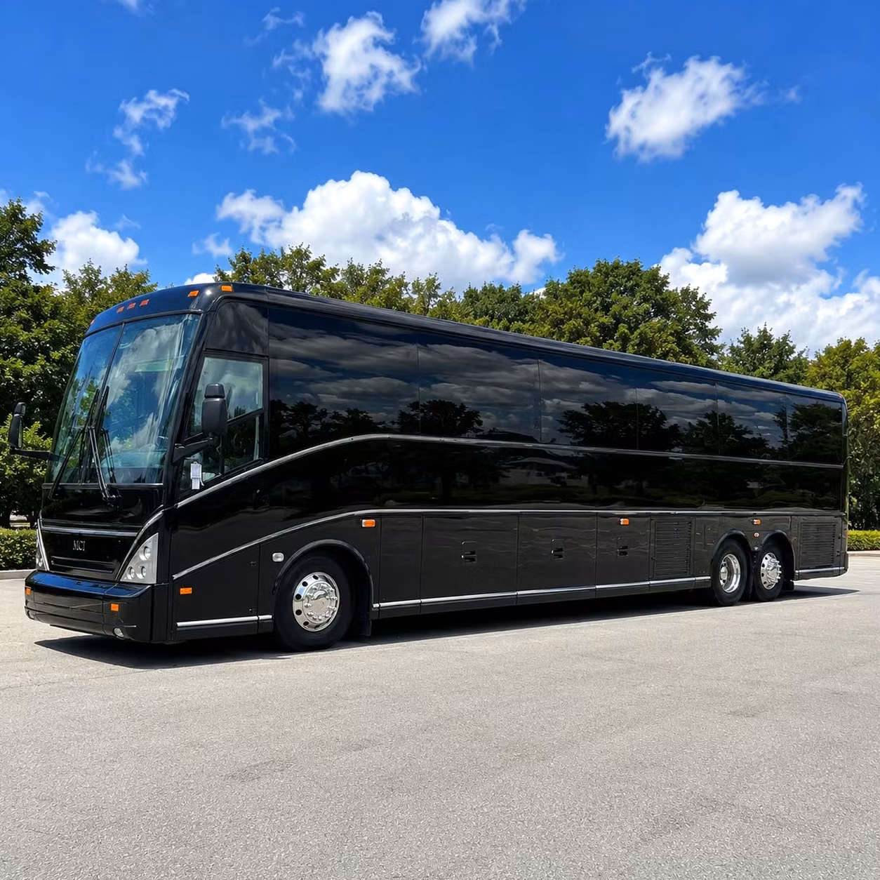 employee commuter shuttles that keep atlanta teams moving