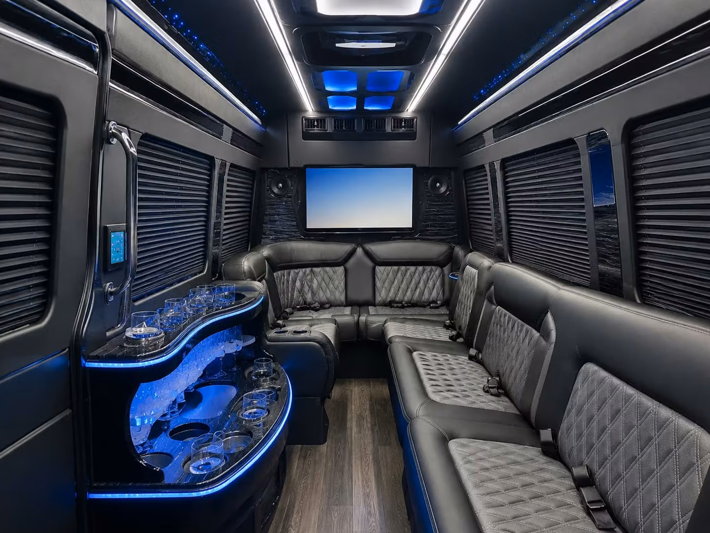 give out of town wedding guests a smooth atlanta airport transfer